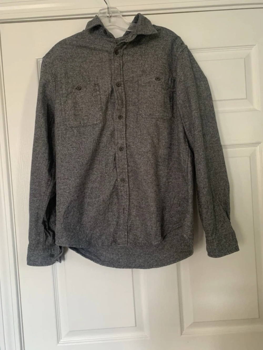 Goodfellow & Co Men’s Button Up Shirt Size Medium Gray Long Sleeve Dual Pocket